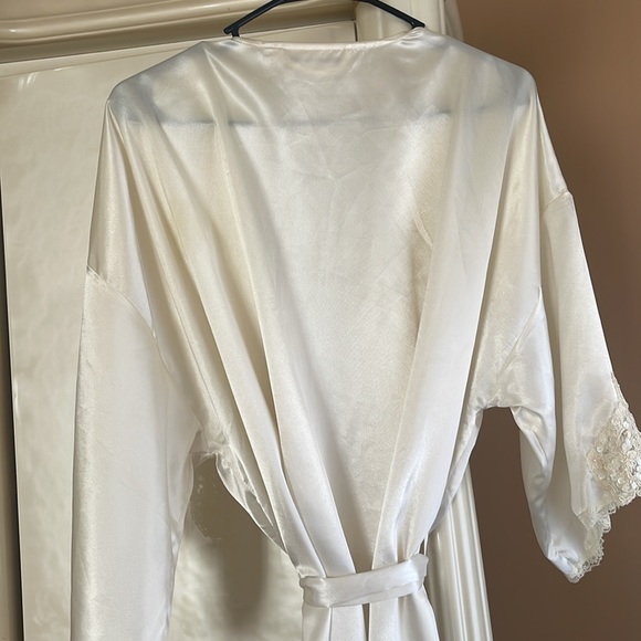 VICTORIA SECRET robe - Picture 4 of 5